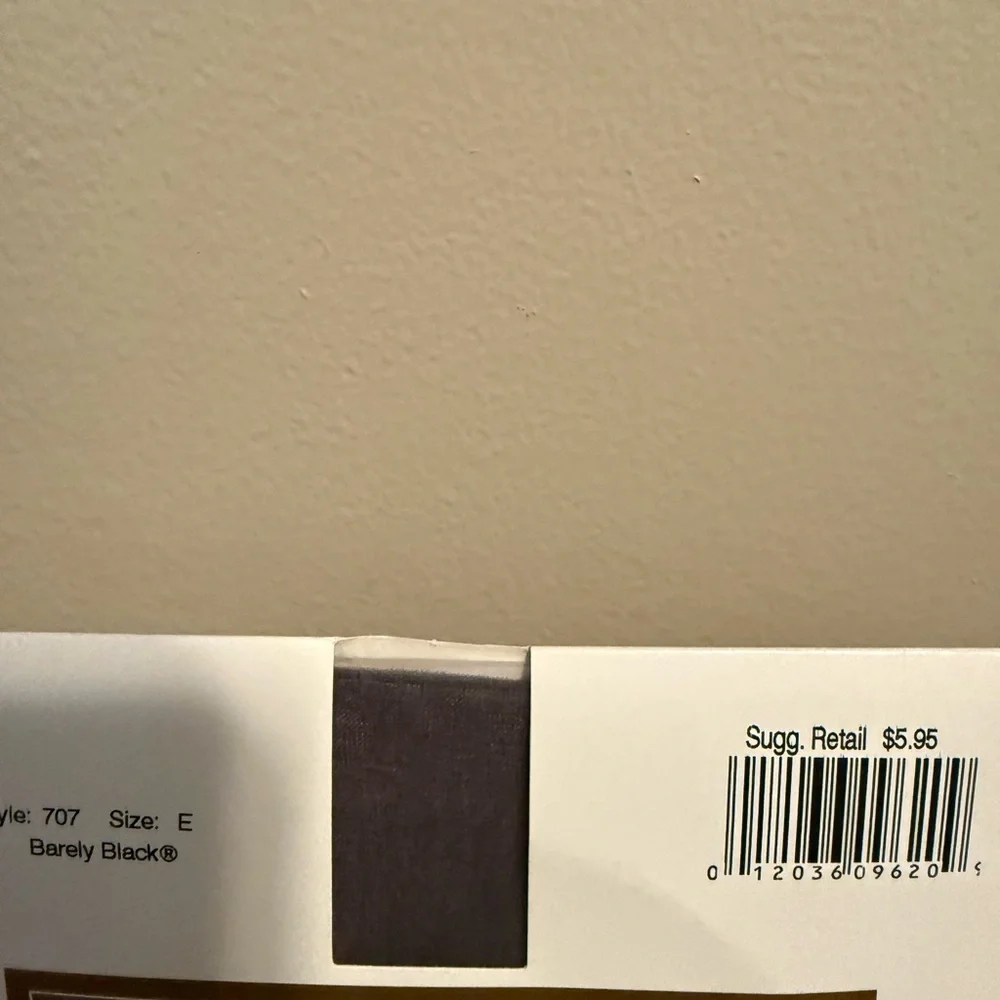 Hanes Ultra Sheer Pantyhose in Barely Black Size E